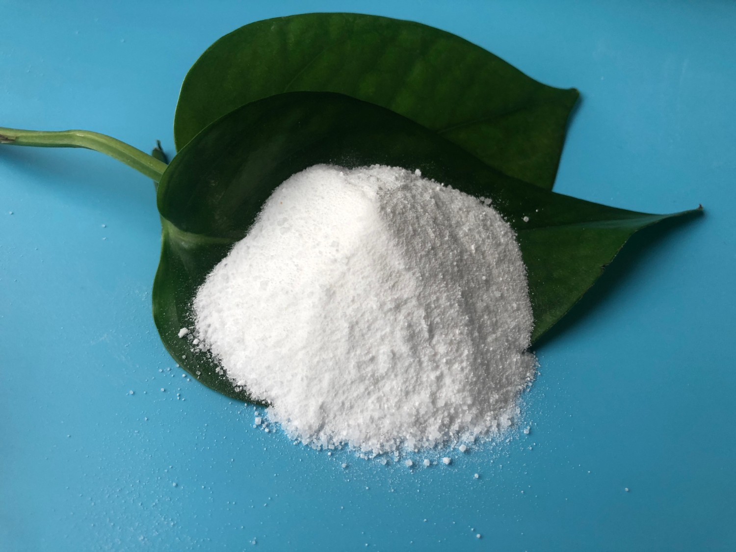元明粉是無(wú)水硫酸鈉嗎？